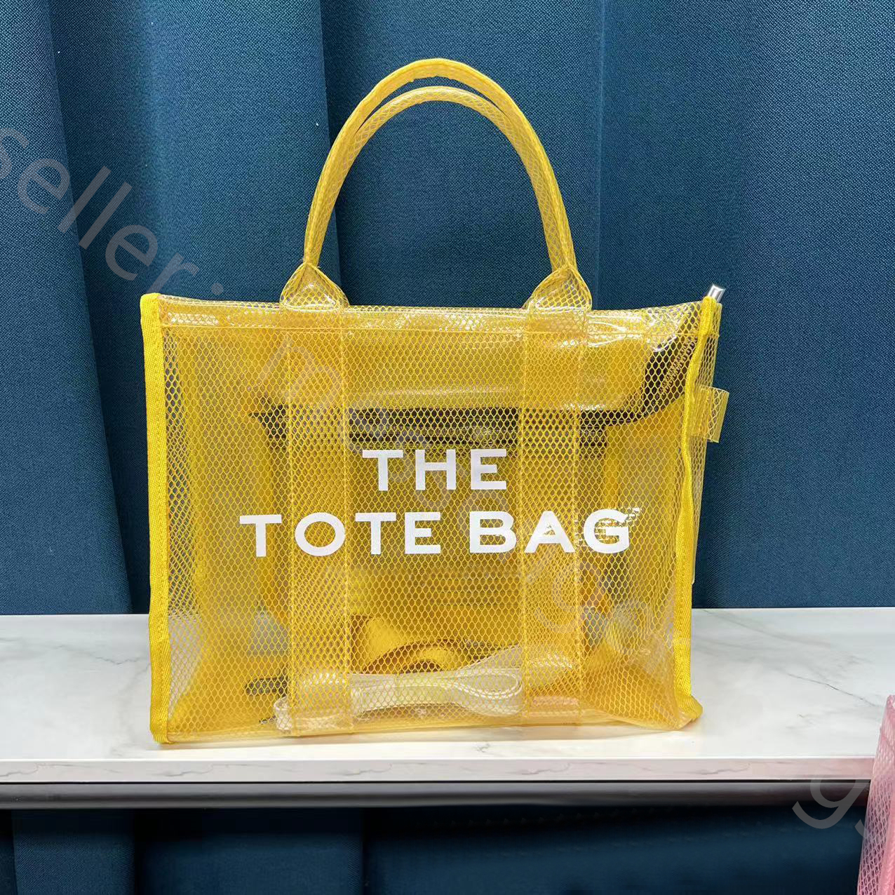 The Tote Bag 2022 ss cool PVC Summer fashion letter shoulder two size great handbags shopping casual plain stripes famous designer wallets lady capacity great purse, Color q
The Tote Bag 2022 ss cool PVC Summer fashion letter shoulder two size great handbags shopping casual plain stripes famous designer wallets lady capacity great purse, Color q
