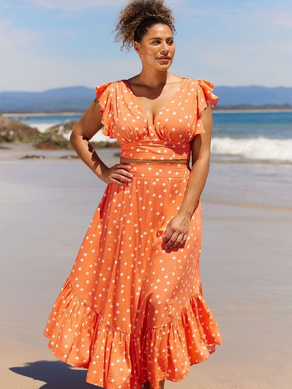 Two Piece Sets Women Summer Bohemian Elegant Beach Skirt Sets Sleeveless V Neck Crop Tops Ruffle Maxi Skirts 2Pcs Sets 220602