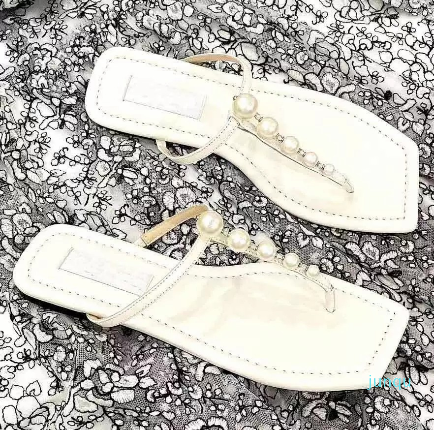 2022-Luxury Design Slide Sandals Flats For Women Pearl Embellishment Strap Flip Flop Lady Casual Walking Slip On Summer Slippers
2022-Luxury Design Slide Sandals Flats For Women Pearl Embellishment Strap Flip Flop Lady Casual Walking Slip On Summer Slippers