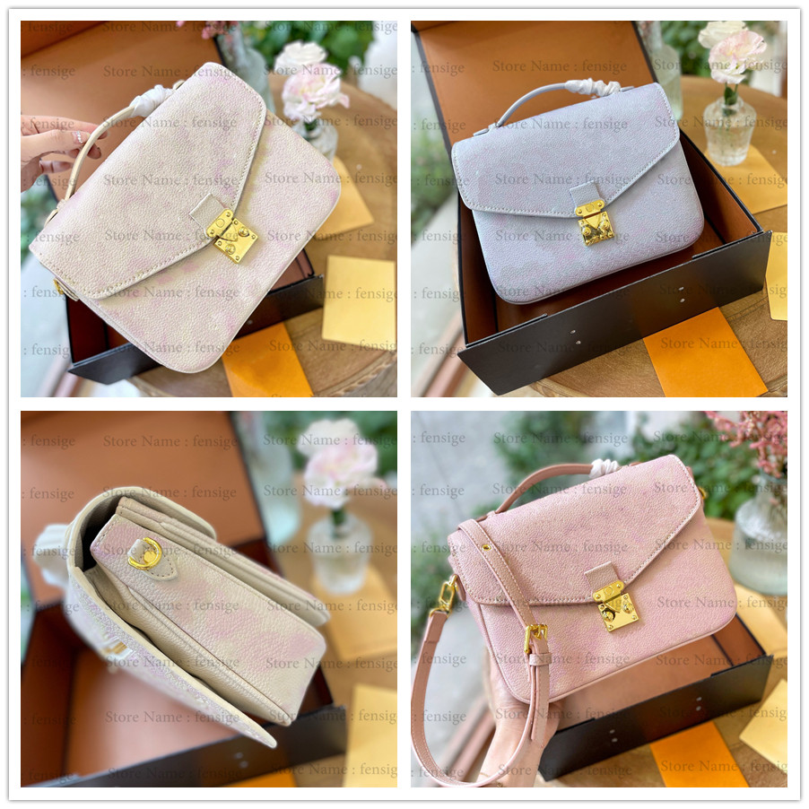Summer Stardust Designer Metis Message Bag Pochette Star Strewn Print Embossed Monograms Luxurys Designers Cross Body Tote
Summer Stardust Designer Metis Message Bag Pochette Star Strewn Print Embossed Monograms Luxurys Designers Cross Body Tote