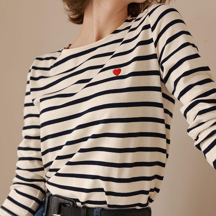 Women' Sweaters Heart Embroidered Women' Striped Cotton T-shirt Top O-Neck Long Sleeve Straight 2022 Autumn, Blue
Women' Sweaters Heart Embroidered Women' Striped Cotton T-shirt Top O-Neck Long Sleeve Straight 2022 Autumn, Blue