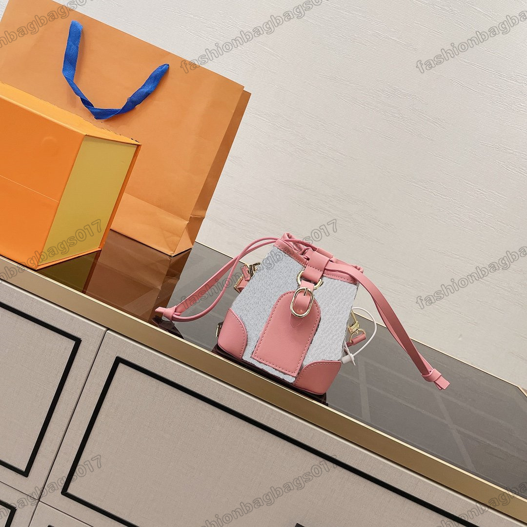 Luxurys Drawstring Genuine Leather Mini Retiro Bags NANO NOE Fashion Monograms Brown Pink Shoulder Totes Adjustable Shoulder Strap Handbags Designers Bag M41346
Luxurys Drawstring Genuine Leather Mini Retiro Bags NANO NOE Fashion Monograms Brown Pink Shoulder Totes Adjustable Shoulder Strap Handbags Designers Bag M41346