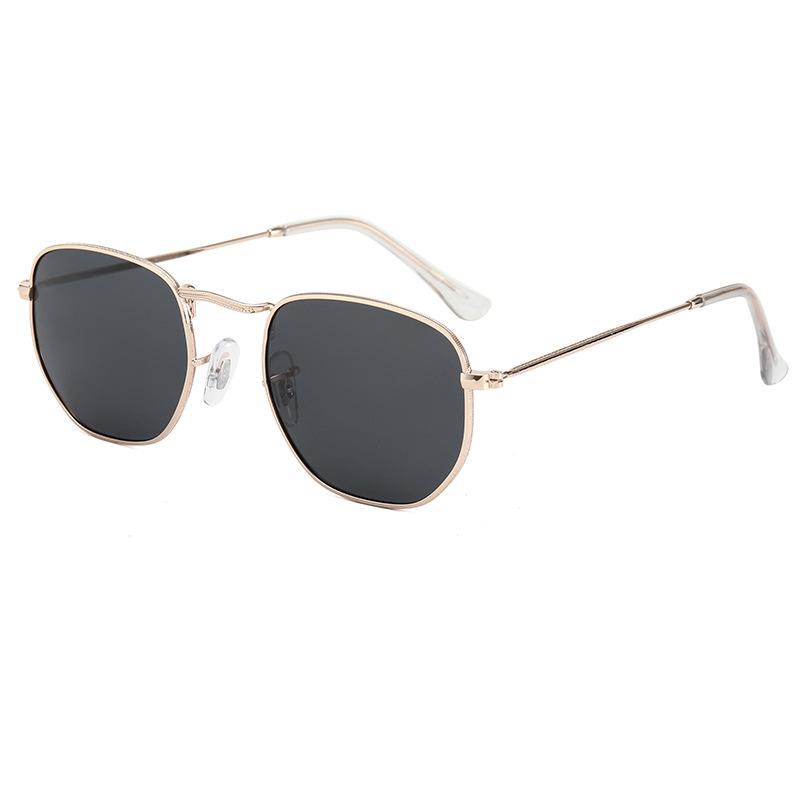 Sunglasses Classic Fashion Vintage Polarized Square Men Women Design Travel Driving Sun Glasses Male Shades Goggle
Sunglasses Classic Fashion Vintage Polarized Square Men Women Design Travel Driving Sun Glasses Male Shades Goggle