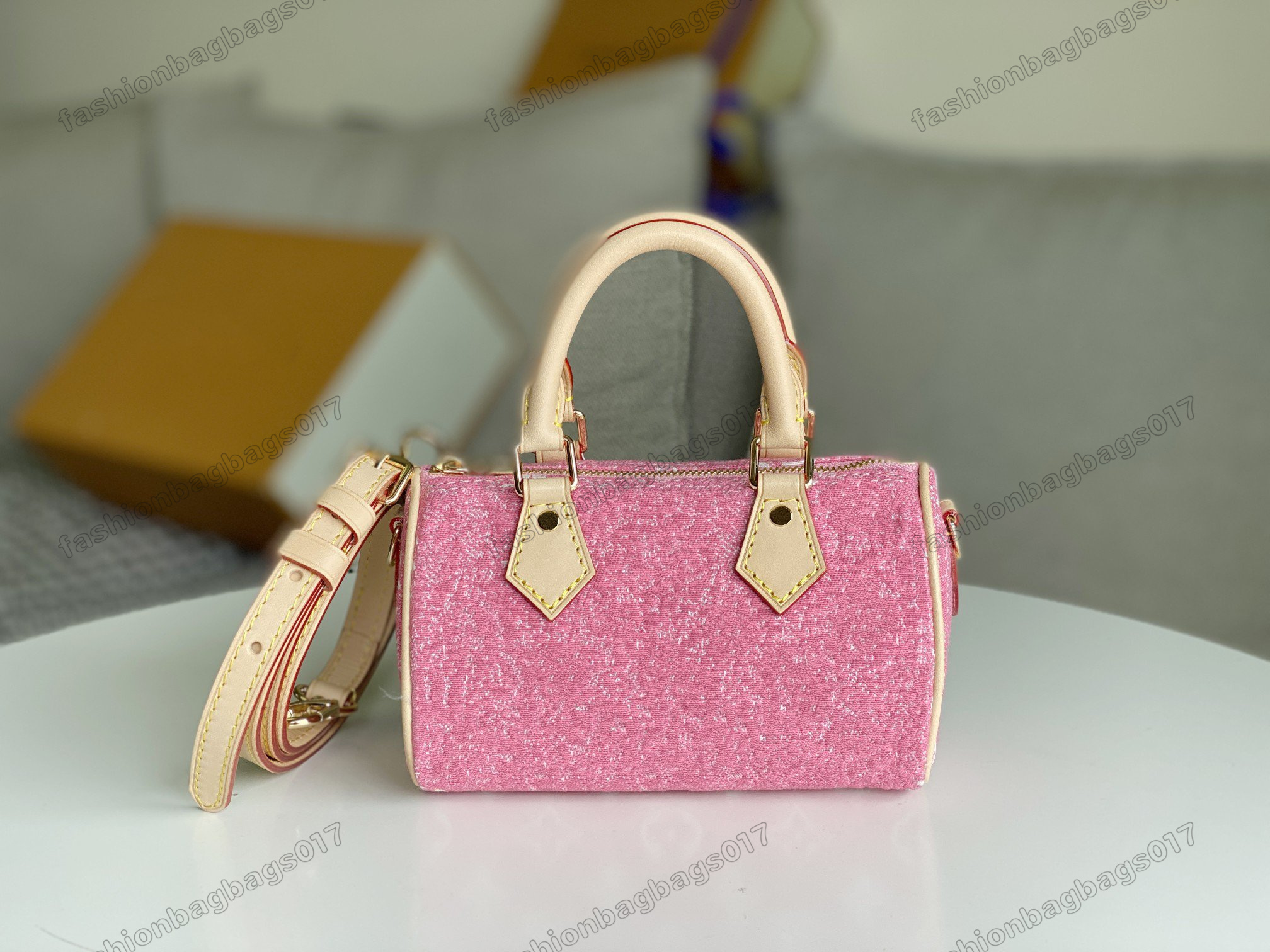 M81213 Nano Speedy Mini Handler Bag Monograms Jacquard Denim Handbag Classic Monograms Canvas Shoulder Bags Designers Luxury CrossBody
M81213 Nano Speedy Mini Handler Bag Monograms Jacquard Denim Handbag Classic Monograms Canvas Shoulder Bags Designers Luxury CrossBody
