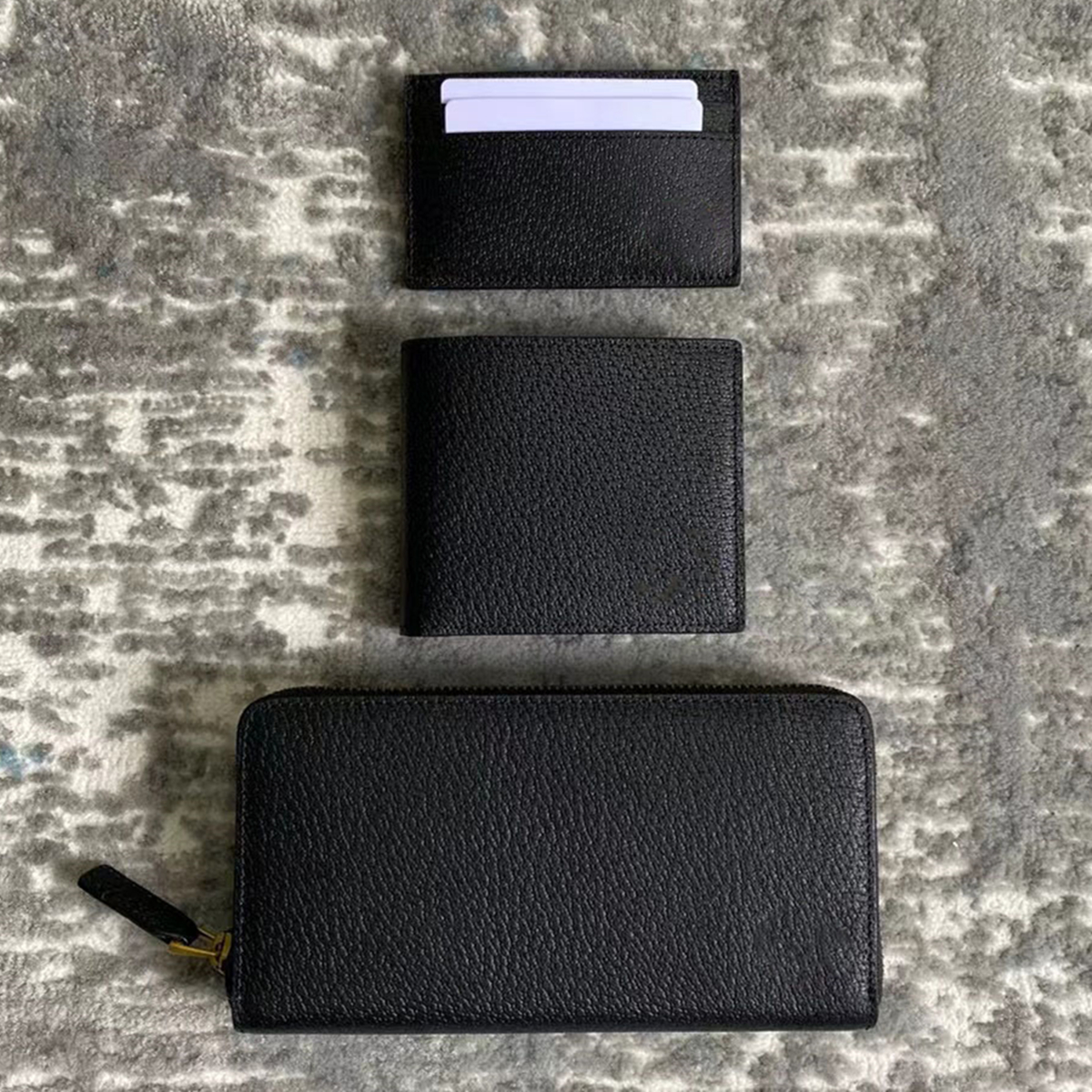 Top Tier Quality Designer Women Standard Wallet Luxury Flap Purses Fashion Men Real Leather Card Holder Black Cowhide Zipper Coin Purse Small Clutch Handbag With Box, Contact us
Top Tier Quality Designer Women Standard Wallet Luxury Flap Purses Fashion Men Real Leather Card Holder Black Cowhide Zipper Coin Purse Small Clutch Handbag With Box, Contact us