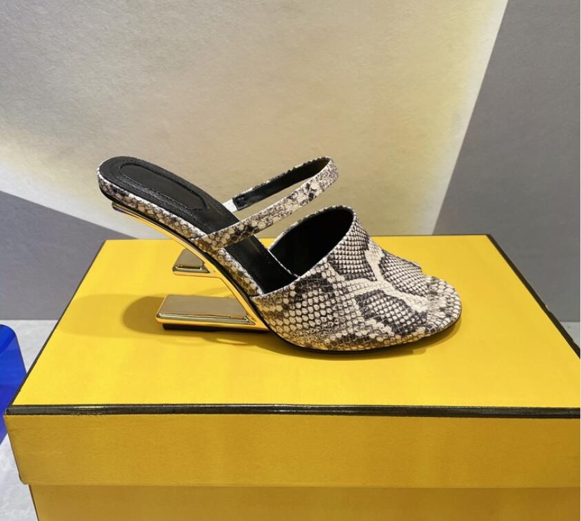 Latest Ladies Sandals and Slippers Wedge Heels Thin Bands Sets Dresses Casual Banquets Fashion Fashion Pretty Sexy Sizes 35-42
Latest Ladies Sandals and Slippers Wedge Heels Thin Bands Sets Dresses Casual Banquets Fashion Fashion Pretty Sexy Sizes 35-42