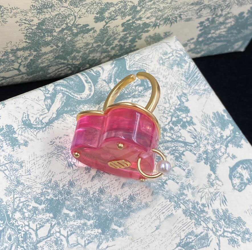 Fashion Designer Pink Heart Rinig Jelly Color Personality Rings For Women Lady Engagements Jewelry Gift
Fashion Designer Pink Heart Rinig Jelly Color Personality Rings For Women Lady Engagements Jewelry Gift