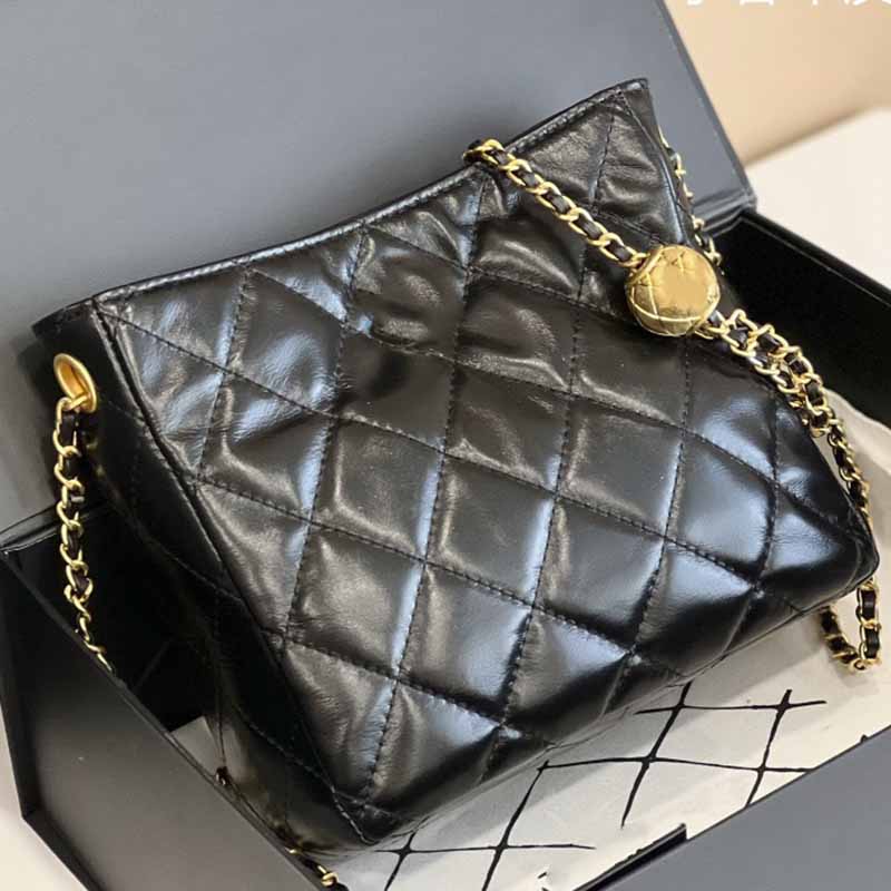 20*18CM Womens Genuine Leather Shoulder Bag Solid Color Cowhide Classic Handbags Golden Metal Chains Adjuster Diamond Quilting Crossbody Designer Bags Handbag ZH, Black
20*18CM Womens Genuine Leather Shoulder Bag Solid Color Cowhide Classic Handbags Golden Metal Chains Adjuster Diamond Quilting Crossbody Designer Bags Handbag ZH, Black