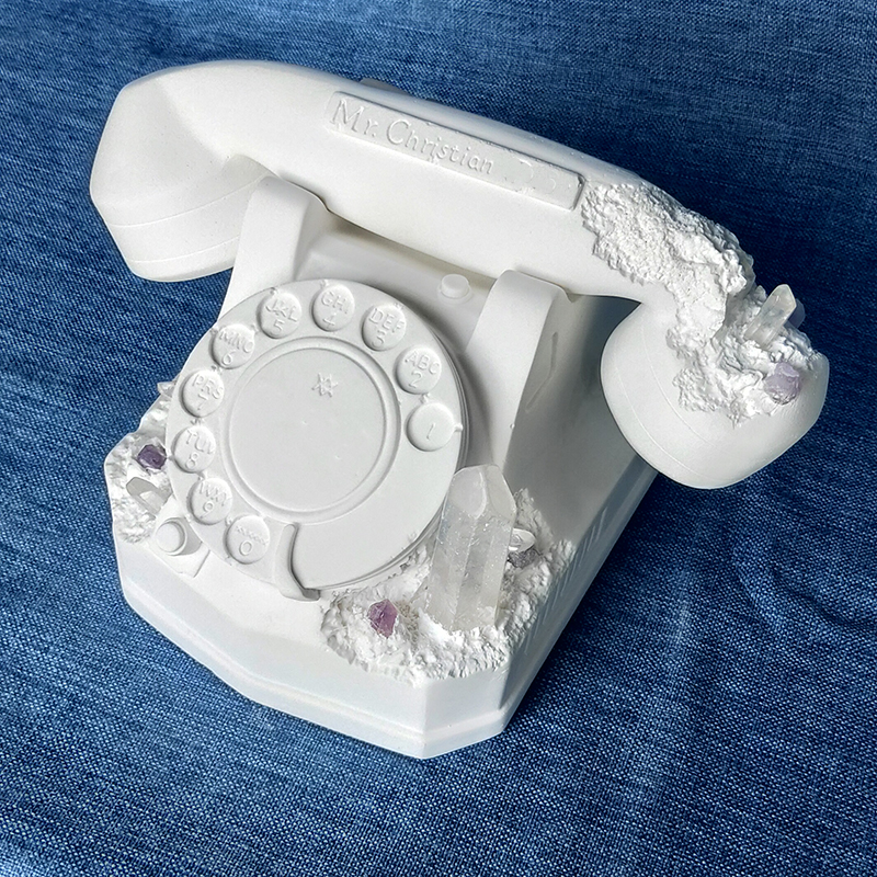 Home Furnishings Artistic Decorative Objects Future Relic Telephone Figurines Hypebeast Collection Plaster Landline Corroded By Crystal Handicraft Sup