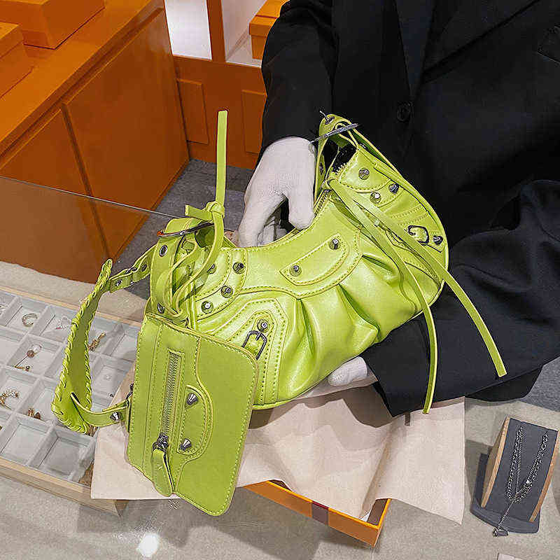 Women's Bag Armpit Korean Fashion Single Shoulder Menger Mother Locomotive, White
Women's Bag Armpit Korean Fashion Single Shoulder Menger Mother Locomotive, White