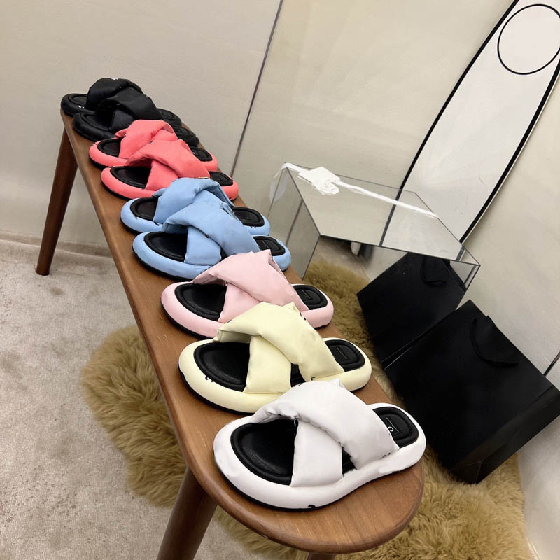 2022 Women Mules Cross Slippers Sandals Printed Lambskin White Black Causal Sandal Summer Designer Luxury Fashion Ladies Beach Flat Flip Flops, Customize
2022 Women Mules Cross Slippers Sandals Printed Lambskin White Black Causal Sandal Summer Designer Luxury Fashion Ladies Beach Flat Flip Flops, Customize