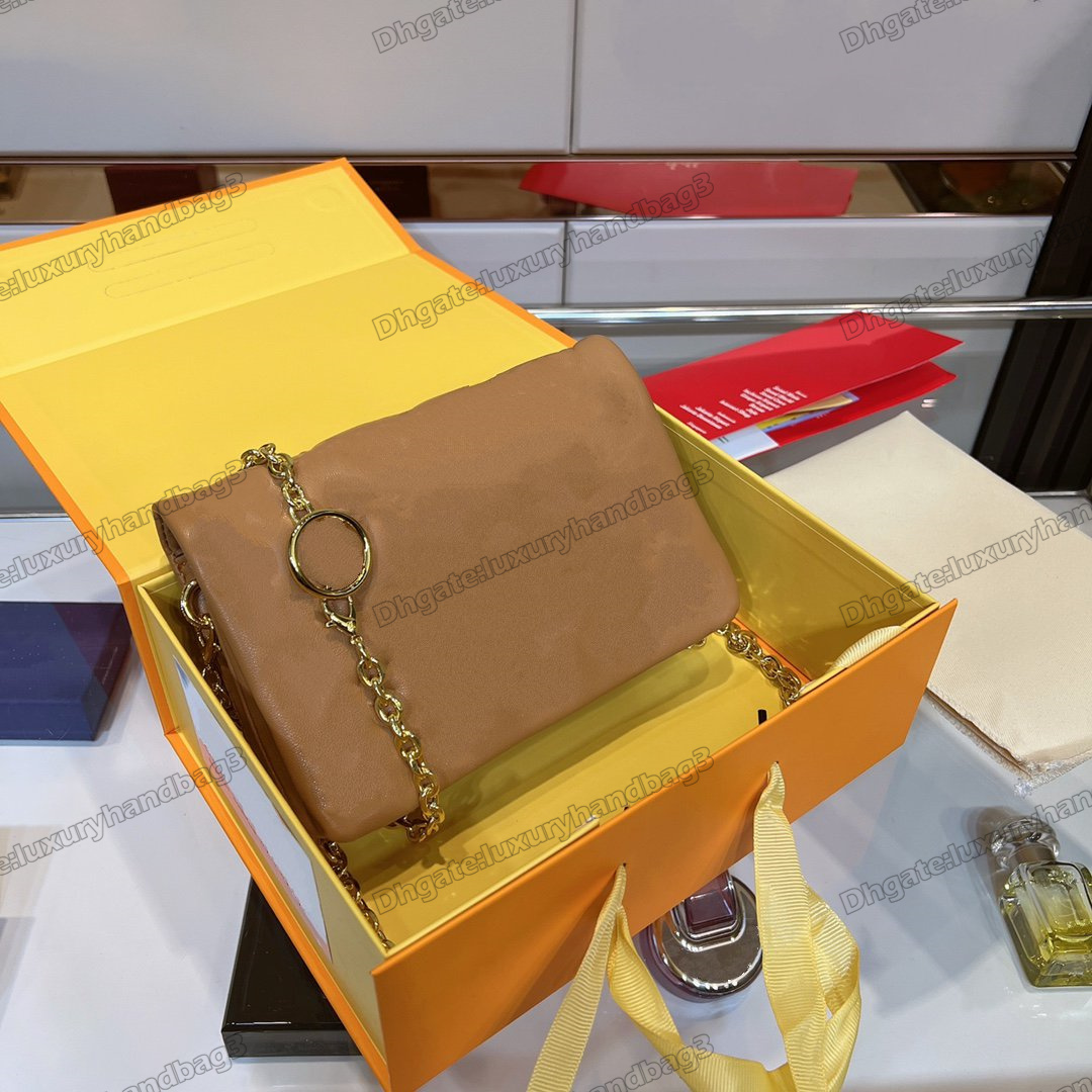Pochette Coussin Leather Shoulder Bag Chunky Chain Flap Bag Puffy Lambskin Embossed Monograms Handbag Designer Womens Purse Wallet Luxury Clutch, Color 1#
Pochette Coussin Leather Shoulder Bag Chunky Chain Flap Bag Puffy Lambskin Embossed Monograms Handbag Designer Womens Purse Wallet Luxury Clutch, Color 1#