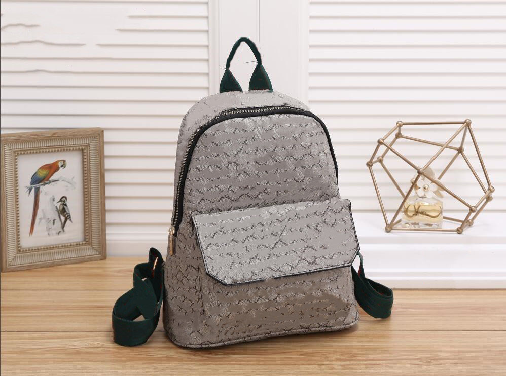 Mens Backpack Back pack double G Ophidia student School bag unisex Designer leather Women Backpacks Letters Shouler messenger crossbody Bags Purse wallet, Apricot 28*30*13cm
Mens Backpack Back pack double G Ophidia student School bag unisex Designer leather Women Backpacks Letters Shouler messenger crossbody Bags Purse wallet, Apricot 28*30*13cm