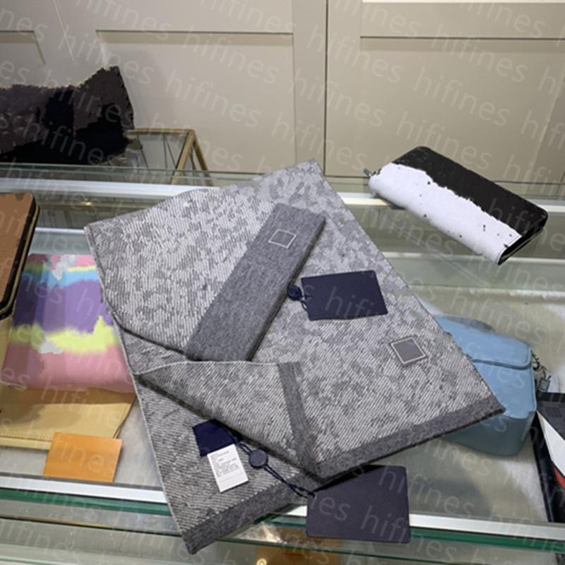2022 New Designer Scarf Hat Set Mens Womens Winter Warm Beanie and Scarves Sets High Quality 7 Colors Optional Exquisite Gift Box
2022 New Designer Scarf Hat Set Mens Womens Winter Warm Beanie and Scarves Sets High Quality 7 Colors Optional Exquisite Gift Box