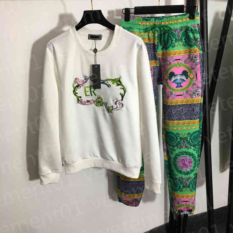 Luxury Women Two Piece Pants Fashion Hoodie Fall Sweaters Brand Long Sleeve T-Shirts juicy tracksuit Yoga Pants Tracksuits Stylist Womens Designer Clothing, Freight
Luxury Women Two Piece Pants Fashion Hoodie Fall Sweaters Brand Long Sleeve T-Shirts juicy tracksuit Yoga Pants Tracksuits Stylist Womens Designer Clothing, Freight