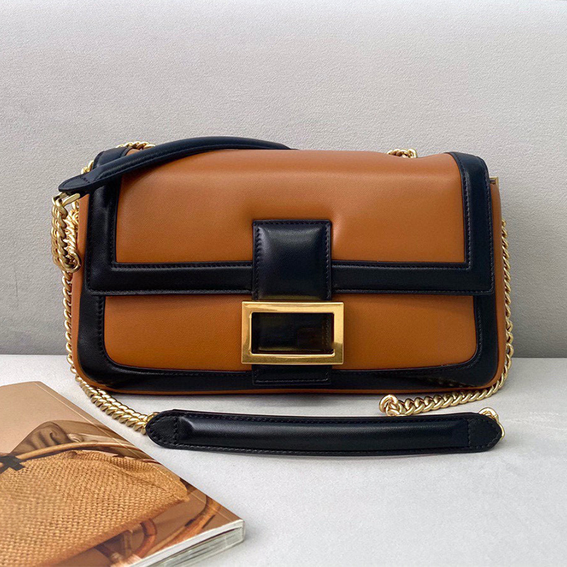 2022 new women luxury bag shoulder bag designer two-color stitching chain baguette fashion classic all-match diagonal clutch inner compartment zipper pocket, White
2022 new women luxury bag shoulder bag designer two-color stitching chain baguette fashion classic all-match diagonal clutch inner compartment zipper pocket, White