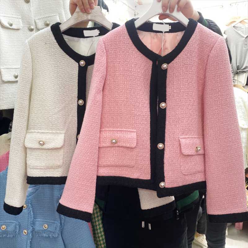 Women' Jackets White Tweed Short Jacket Women' 2022 Spring Autumn Ladies Stitching Color Casual Top JacketWomen, Ivory
Women' Jackets White Tweed Short Jacket Women' 2022 Spring Autumn Ladies Stitching Color Casual Top JacketWomen, Ivory