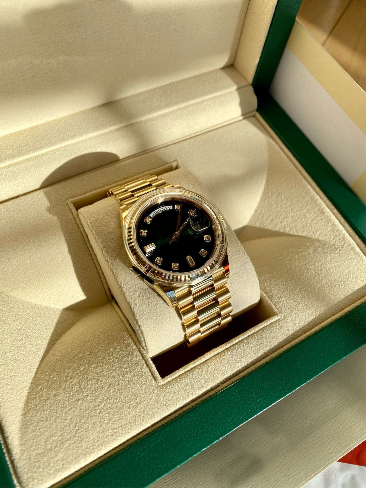 A brand-new Date Hot Sell watches 36 mm watch128238 Day Date President 18k Rose Gold Diamond Automatic Japanese movement Wristwatches Bracelet Men Diver no box, Watch
A brand-new Date Hot Sell watches 36 mm watch128238 Day Date President 18k Rose Gold Diamond Automatic Japanese movement Wristwatches Bracelet Men Diver no box, Watch