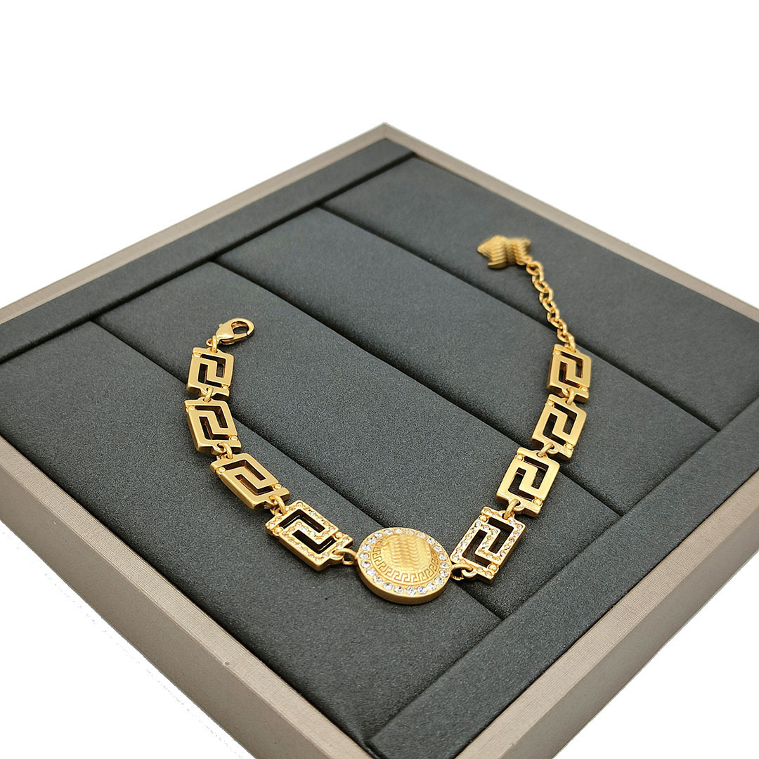 Designer Full CZ Diamond Chain Gold Bracelet Baroque Jewelry Labyrinth Vintage Fashion Bracelet
Designer Full CZ Diamond Chain Gold Bracelet Baroque Jewelry Labyrinth Vintage Fashion Bracelet
