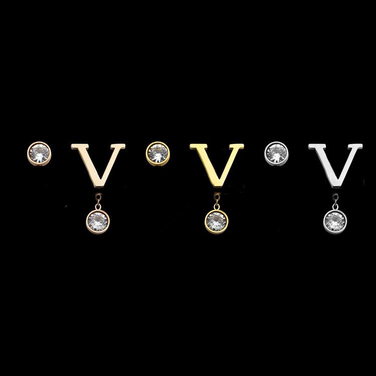 Top Quality Asymmetrical Design Women Fashion Stud V Letter Classic Style Stainless Steel Lover Gifts Engagement Earrings Wholesale
Top Quality Asymmetrical Design Women Fashion Stud V Letter Classic Style Stainless Steel Lover Gifts Engagement Earrings Wholesale