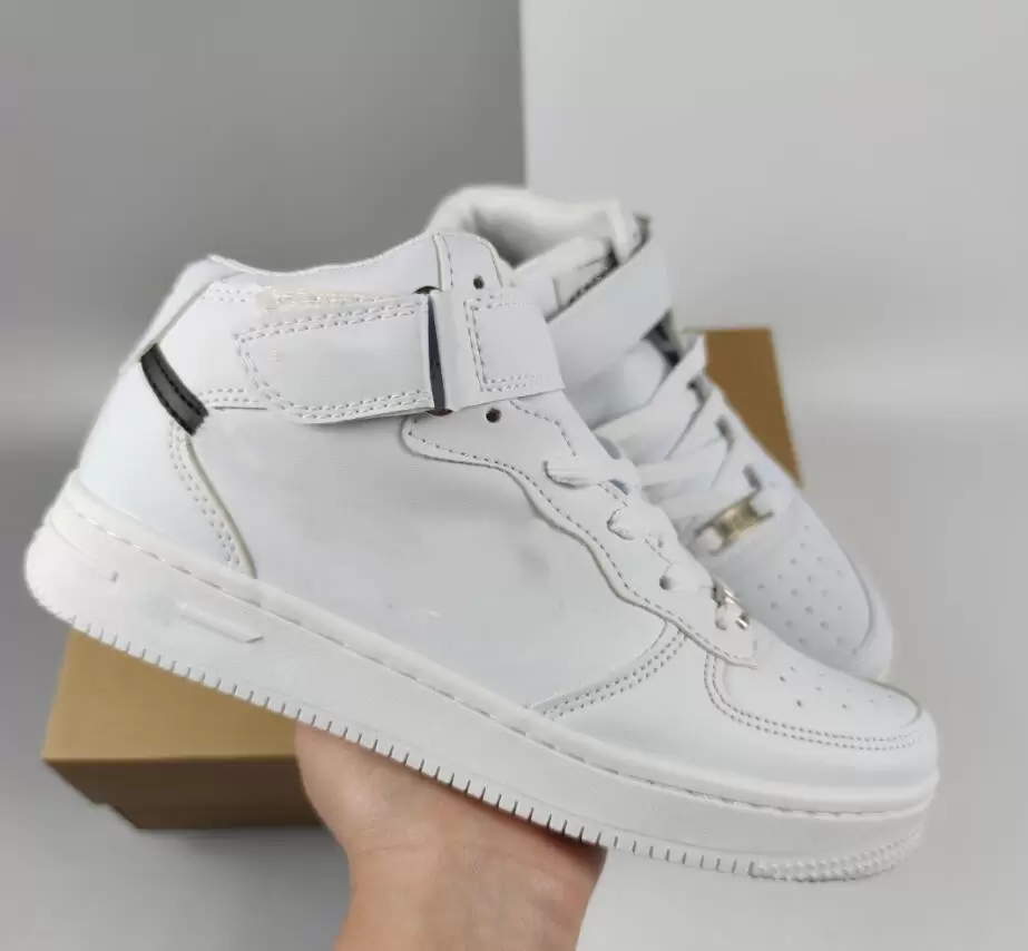 2023 Men Women Sports Shoes Wear-Resisting Lace-Up Sneakers Trainers Classic Unisex Zapatos Skateboard Shoe 36-44, Customize
2023 Men Women Sports Shoes Wear-Resisting Lace-Up Sneakers Trainers Classic Unisex Zapatos Skateboard Shoe 36-44, Customize