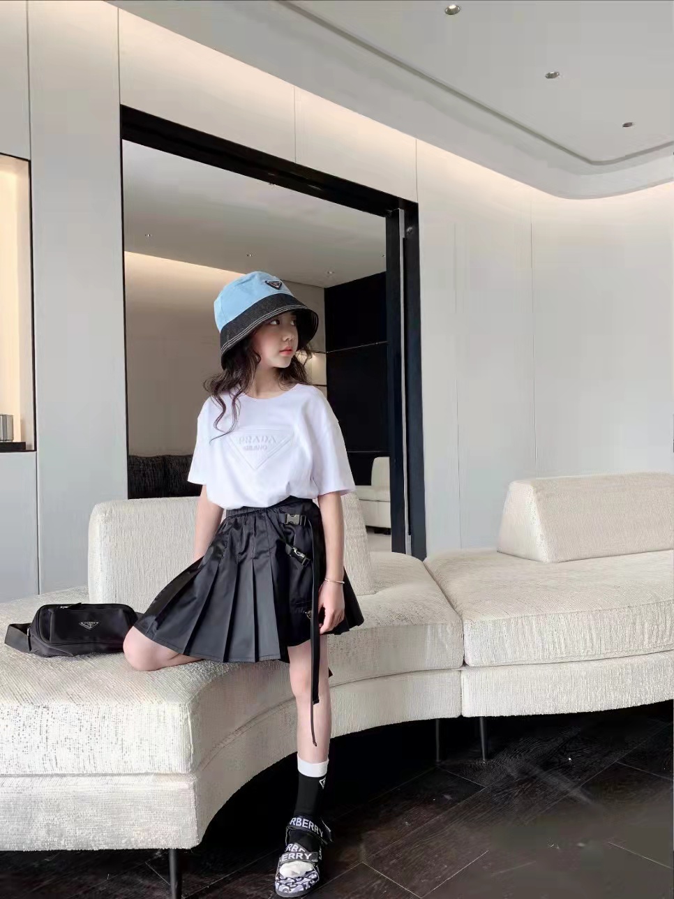 kid girl summer clothing sets t-shirt+kilt casual wear fashion designer boutique clothes cotton materials wholesale outfits 2022, Customize
kid girl summer clothing sets t-shirt+kilt casual wear fashion designer boutique clothes cotton materials wholesale outfits 2022, Customize