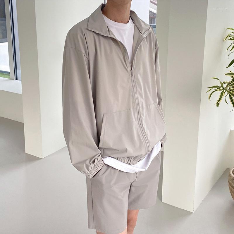 Men's Trench Coats 2022 Spring Summer Men Jacket Zipper Thin Loose Korean Design Outerwear Windproof Casual Turn Down Collar Sport Wear Kend, Black
Men's Trench Coats 2022 Spring Summer Men Jacket Zipper Thin Loose Korean Design Outerwear Windproof Casual Turn Down Collar Sport Wear Kend, Black
