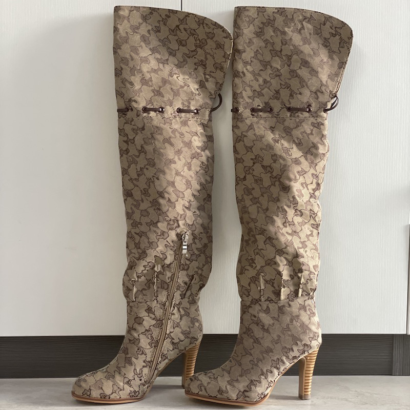 2022 Women Over the knee boots Designer Boot Fashion Combat Boot Canvas Zipper Adjustable Straps Casual Shoes Stiletto Heel Ankle boot Big Size With Box NO317, Color 1
2022 Women Over the knee boots Designer Boot Fashion Combat Boot Canvas Zipper Adjustable Straps Casual Shoes Stiletto Heel Ankle boot Big Size With Box NO317, Color 1