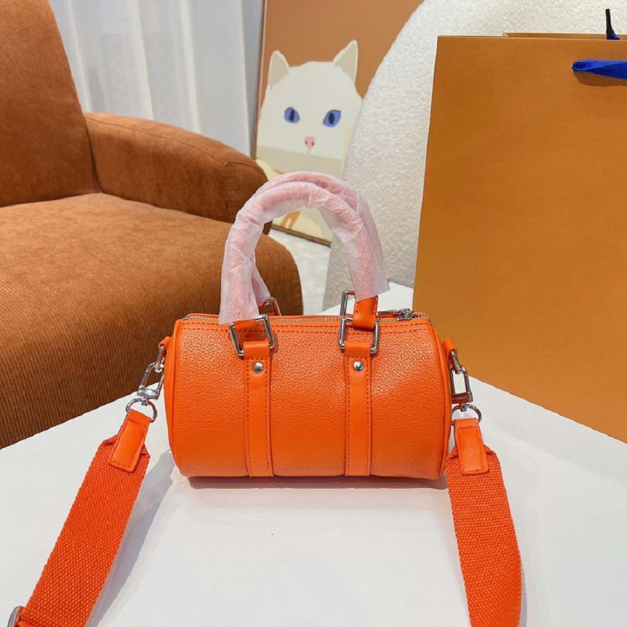 Designer Purse Luxury Bag Brand Handbags High Quality Cosmetic Bag Genuine Leather Crossbody Bag Messager Purse by fenhongbag 004, Box
Designer Purse Luxury Bag Brand Handbags High Quality Cosmetic Bag Genuine Leather Crossbody Bag Messager Purse by fenhongbag 004, Box