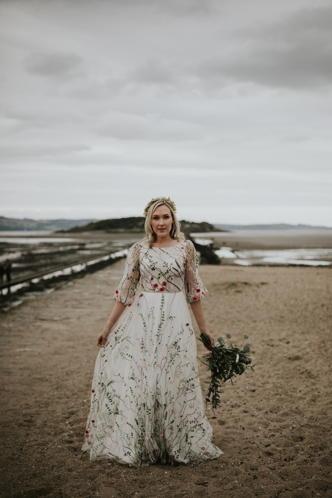 Pastrol Country A Line Wedding Dress Embroidery Floral Lace Beach Bridal Gowns Half Sleeve Sexy Backless Long Boho Bride Dresses 2022
