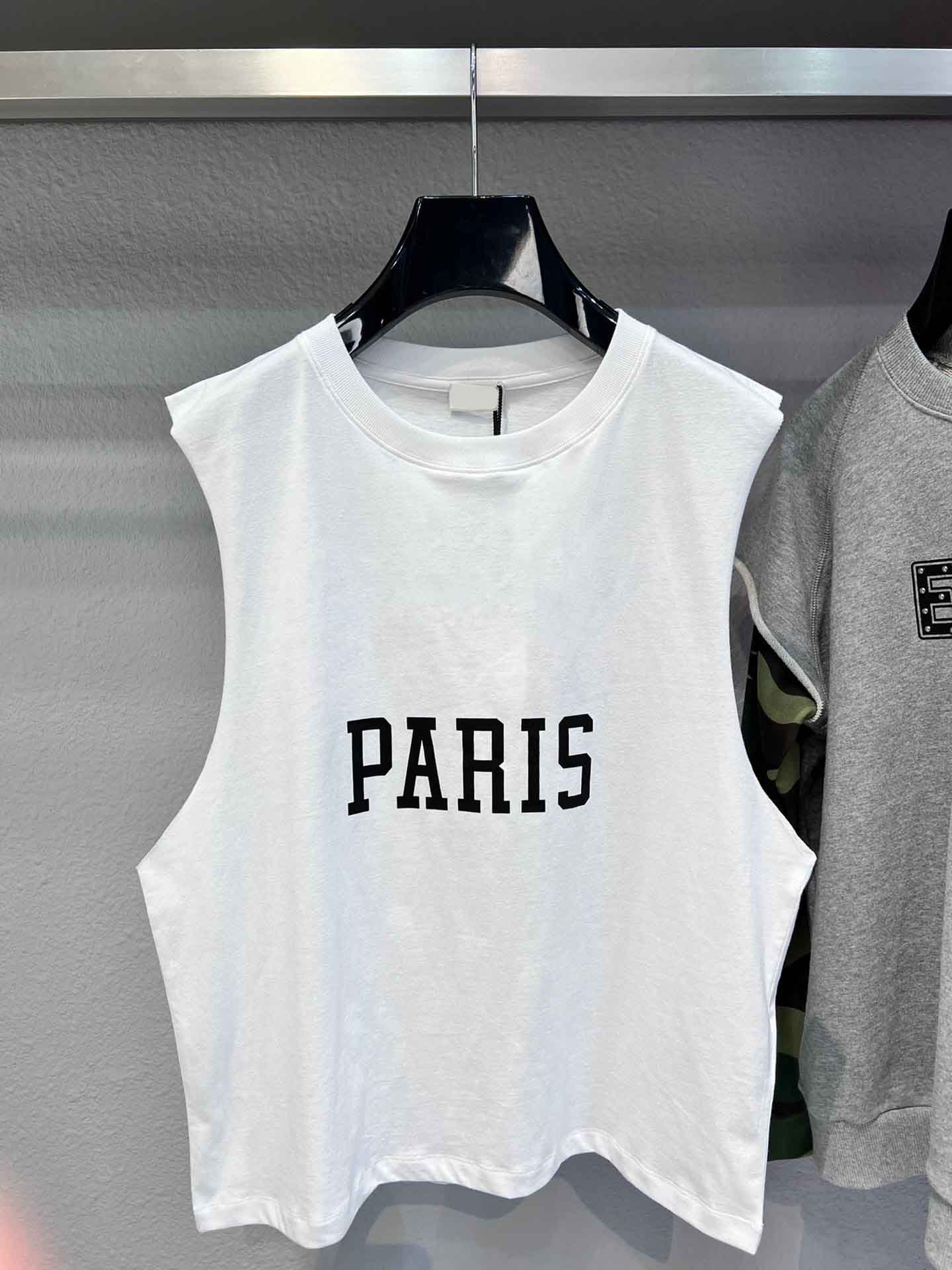 Men's Plus Tees & Polos Round neck embroidered and printed polar style summer wear with street pure cotton e23s
Men's Plus Tees & Polos Round neck embroidered and printed polar style summer wear with street pure cotton e23s