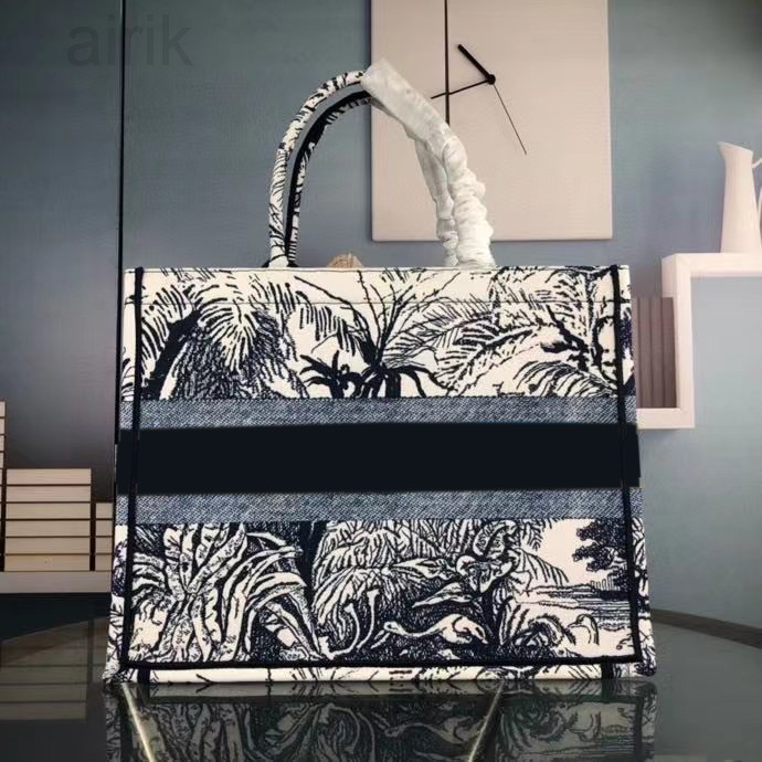 Designer Tote Bag Bags Canvas shopping purses Handbags Classic Shoulder women Luxurys Designers embroidered fashion large capacity bigs size, Pay for nothing
Designer Tote Bag Bags Canvas shopping purses Handbags Classic Shoulder women Luxurys Designers embroidered fashion large capacity bigs size, Pay for nothing