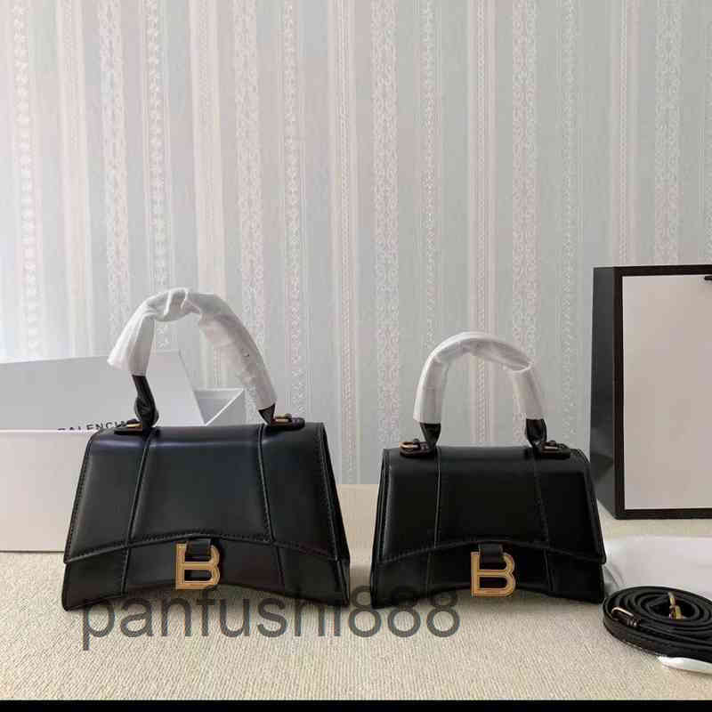 Designer Luxury Handbags 2022 b Family High Board Hourglass Leather Women's Bag Word Buckle Crocodile Single Shoulder Diagonal 4RLB, Sky blue
Designer Luxury Handbags 2022 b Family High Board Hourglass Leather Women's Bag Word Buckle Crocodile Single Shoulder Diagonal 4RLB, Sky blue