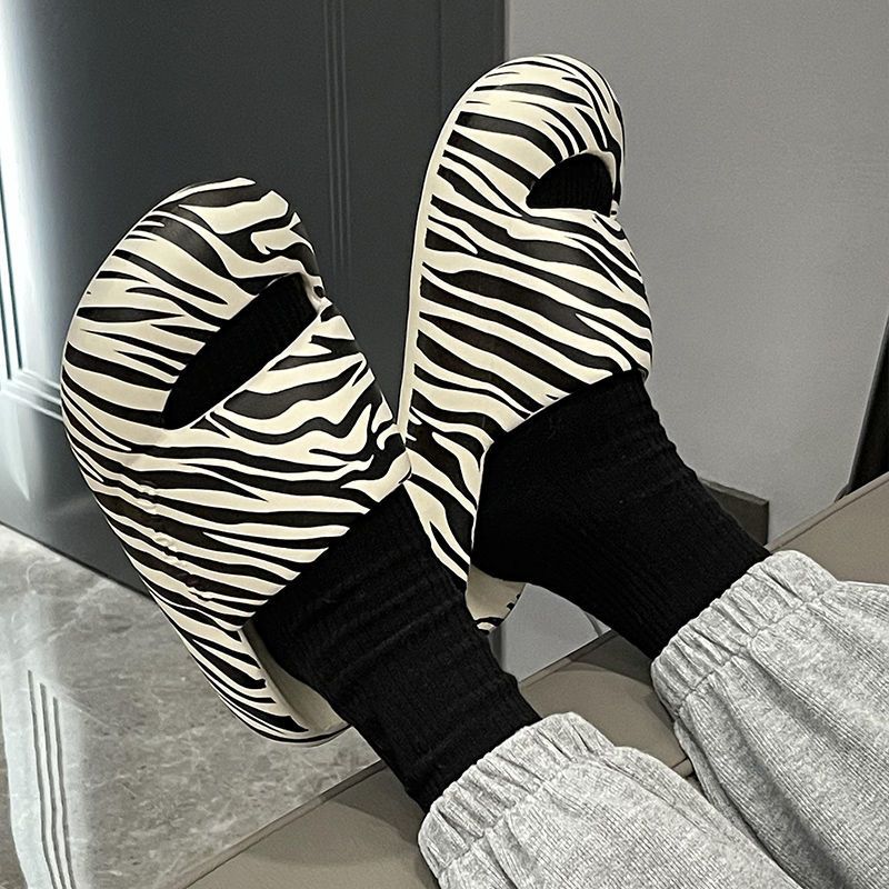 Ladies Summer Slippers EVA Soft Soles Home Indoor Non-Slip Couples Large Size 36-45 Quiet Outdoor Beach Sandals, White
Ladies Summer Slippers EVA Soft Soles Home Indoor Non-Slip Couples Large Size 36-45 Quiet Outdoor Beach Sandals, White