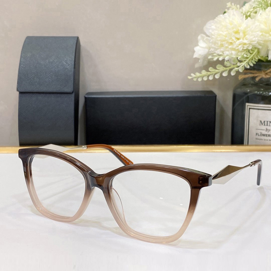 Art retro summer women sunglasses Symbole series avant garde geometric frame traditional triangular 3D stereo temples Minimalist myopia eyewear wholesale
Art retro summer women sunglasses Symbole series avant garde geometric frame traditional triangular 3D stereo temples Minimalist myopia eyewear wholesale