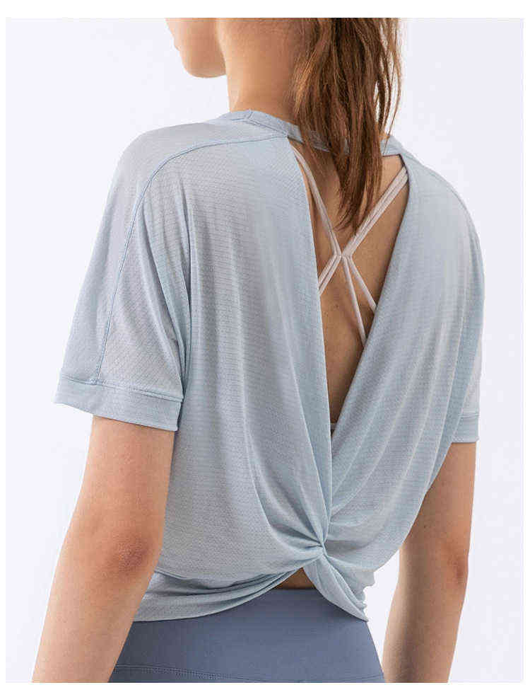 Short Sleeves Outdoor Sportswear for Women Gym Wear Loose Style Fitness Clothes Running Suits Yoga Shirts 4 Colors S22080 T220725, White
Short Sleeves Outdoor Sportswear for Women Gym Wear Loose Style Fitness Clothes Running Suits Yoga Shirts 4 Colors S22080 T220725, White