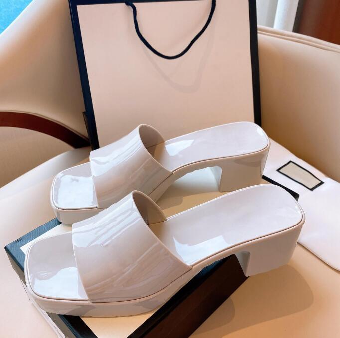 Brand woman slipper Top quality designer lady Sandals summer fashion jelly slide high heel slippers luxury Casual shoes Womens Leather Alphabet beach shoe, Box
Brand woman slipper Top quality designer lady Sandals summer fashion jelly slide high heel slippers luxury Casual shoes Womens Leather Alphabet beach shoe, Box