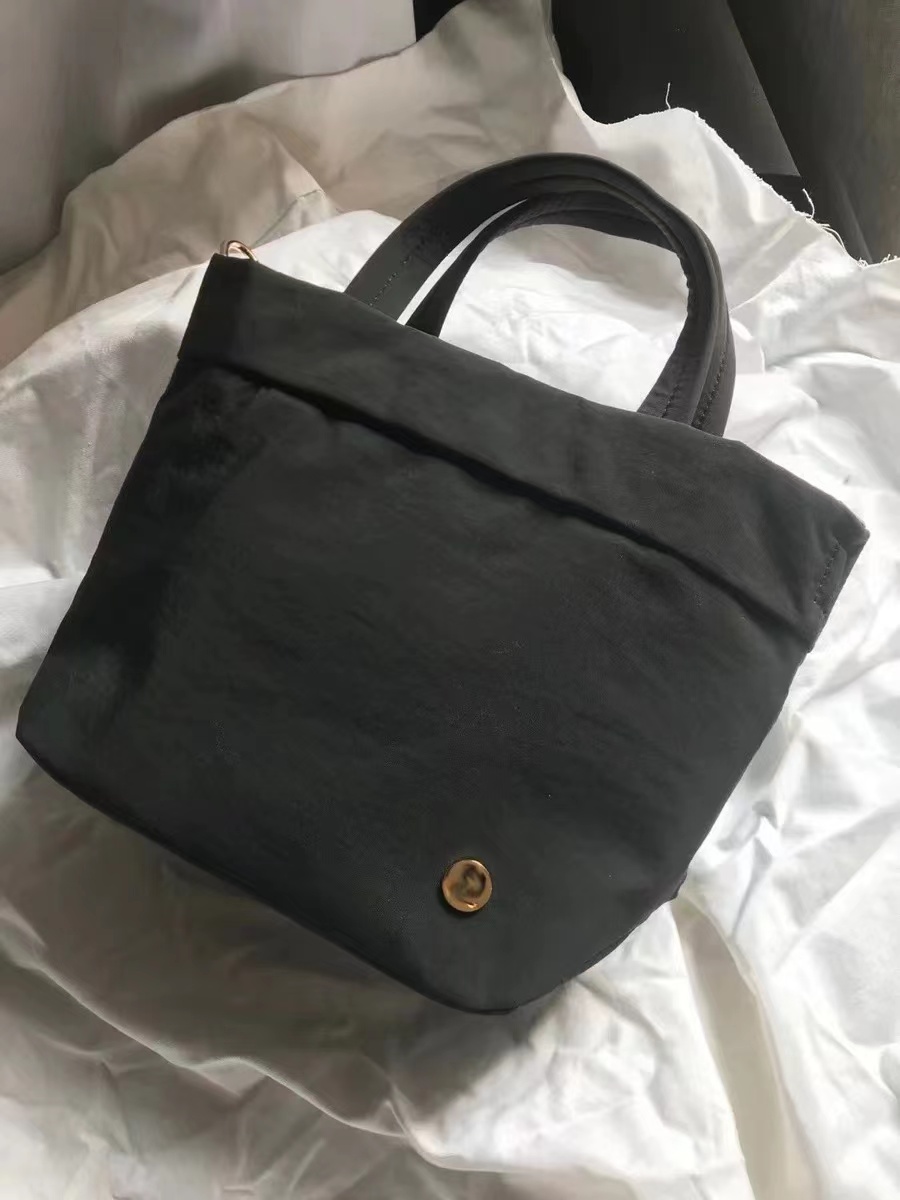 Lu 5L on my yoga level tote bag stuff sacks Large Capacity Multifunctional FitnessHigh Quality Urban Backpack with Brand Logo, Black
Lu 5L on my yoga level tote bag stuff sacks Large Capacity Multifunctional FitnessHigh Quality Urban Backpack with Brand Logo, Black