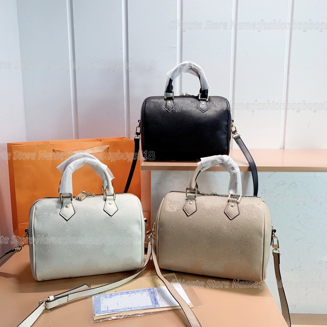 Speedy Bandouliere 25 Handbag Black White Beige Cross Body Bag Grained Leather Padlock Business Shopping Luxurys Designers Bags
Speedy Bandouliere 25 Handbag Black White Beige Cross Body Bag Grained Leather Padlock Business Shopping Luxurys Designers Bags