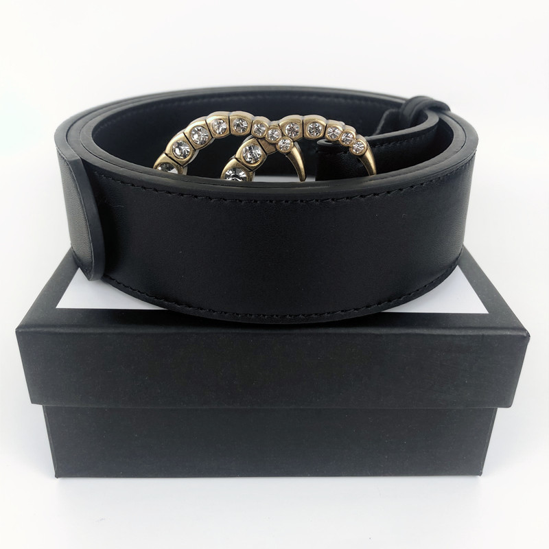 Belts High quality Fashion Womens Men Designers Belts Leather Black Bronze Buckle Classic Casual Pearl Belt Width 3.8cm With Box, White
Belts High quality Fashion Womens Men Designers Belts Leather Black Bronze Buckle Classic Casual Pearl Belt Width 3.8cm With Box, White