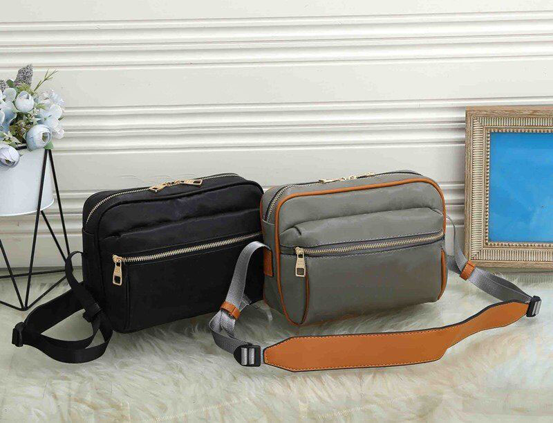 TZ Men travelling toilet bag designer women wash bag Microfiber Material large capacity cosmetic makeup toiletry Pouch Wide Strap Crossbody Bags 2 Colors handbags, Grey
TZ Men travelling toilet bag designer women wash bag Microfiber Material large capacity cosmetic makeup toiletry Pouch Wide Strap Crossbody Bags 2 Colors handbags, Grey