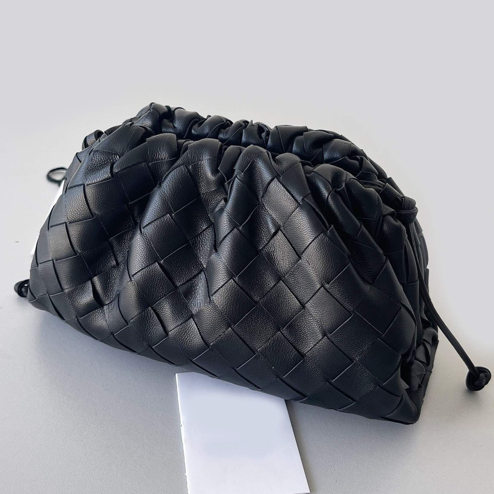 Luxurys Designer Black Shoulder Bag Brand Women Crossbody Bags Fashion Womens Clutch Bags Lady Pouch Purse Genuine Leather Weave Design Cloud Type Handbags Wallet, White
Luxurys Designer Black Shoulder Bag Brand Women Crossbody Bags Fashion Womens Clutch Bags Lady Pouch Purse Genuine Leather Weave Design Cloud Type Handbags Wallet, White