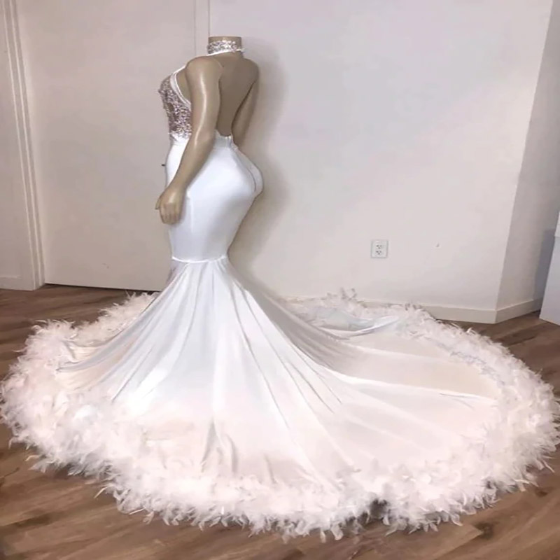 Luxury White Mermaid Evening Dress Plus Size Deep V Neck Feather Backless Black Girls Prom Dresses 2022 Halter Formal Gowns Abaya Formal Occasion Wear