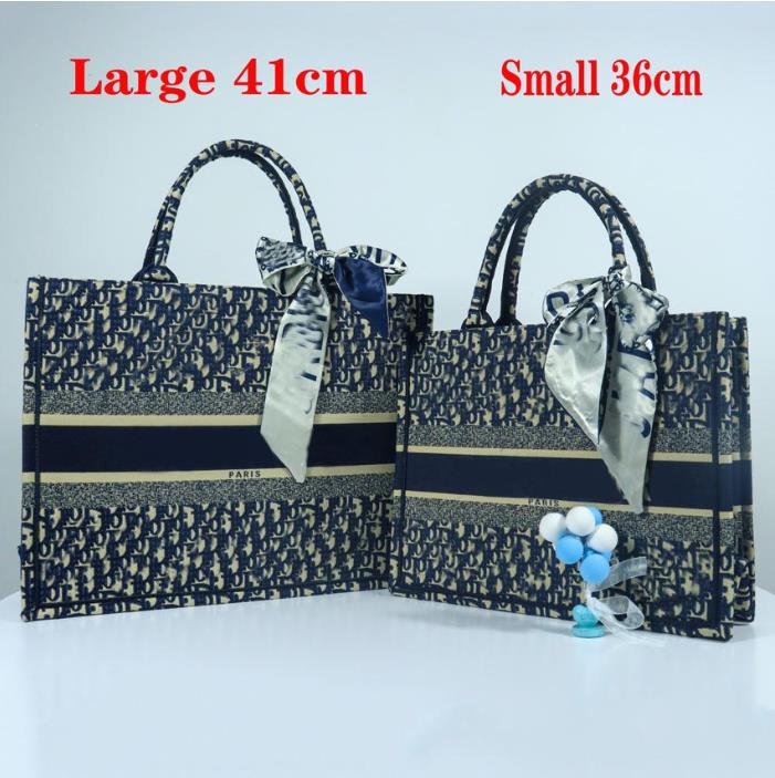 Designers Shoulder tote Bags Woman Fashion Classic Handbags Embroidery Limited Edition Lady handbag high capacity Travel Shopping bag practical 36cm 41cm, Make up the difference
Designers Shoulder tote Bags Woman Fashion Classic Handbags Embroidery Limited Edition Lady handbag high capacity Travel Shopping bag practical 36cm 41cm, Make up the difference