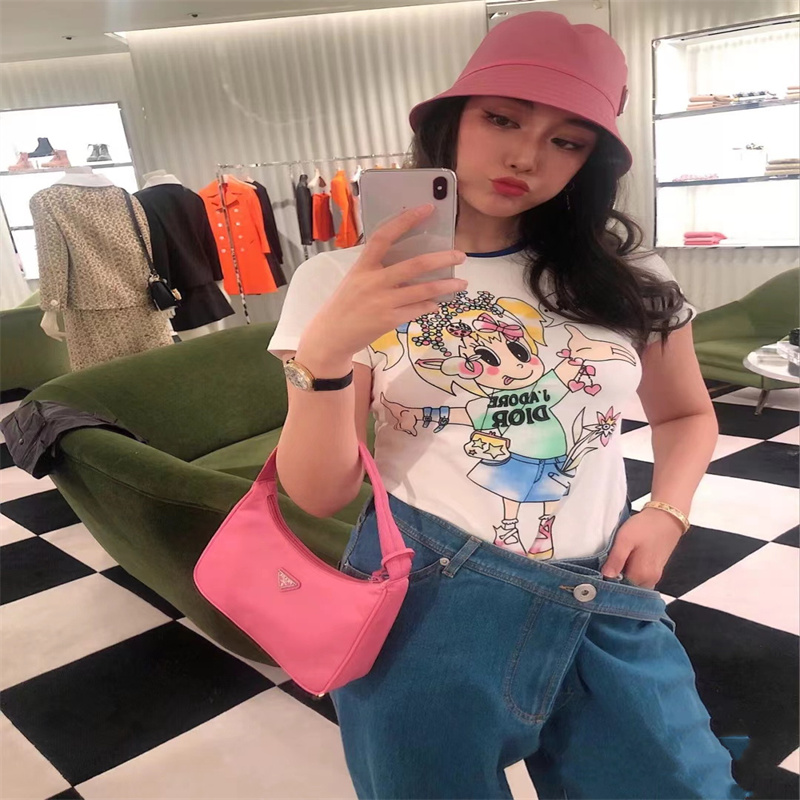 2022 Fashion Bucket Caps Simple Streetwear Cap Designer Hats for Man Woman 8 Colors Good Quality, White
2022 Fashion Bucket Caps Simple Streetwear Cap Designer Hats for Man Woman 8 Colors Good Quality, White