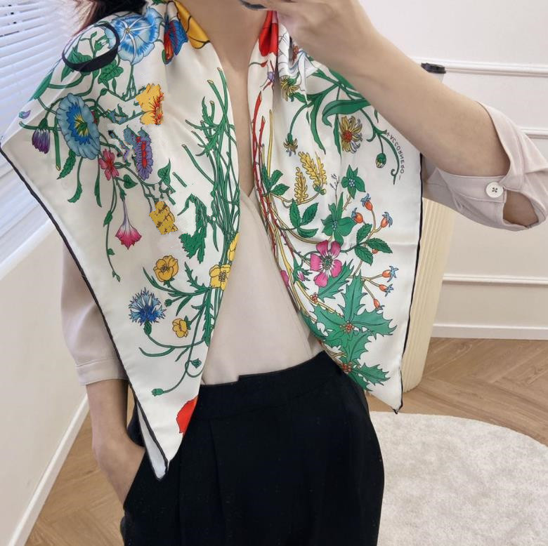 Luxury 100% Silk Square Scarf Neck Ring For Women Classic Designer Flower Floral Printed Satin Bag scarfs Scarves Handbag Scarf Pashmina Accessories Dropship
Luxury 100% Silk Square Scarf Neck Ring For Women Classic Designer Flower Floral Printed Satin Bag scarfs Scarves Handbag Scarf Pashmina Accessories Dropship