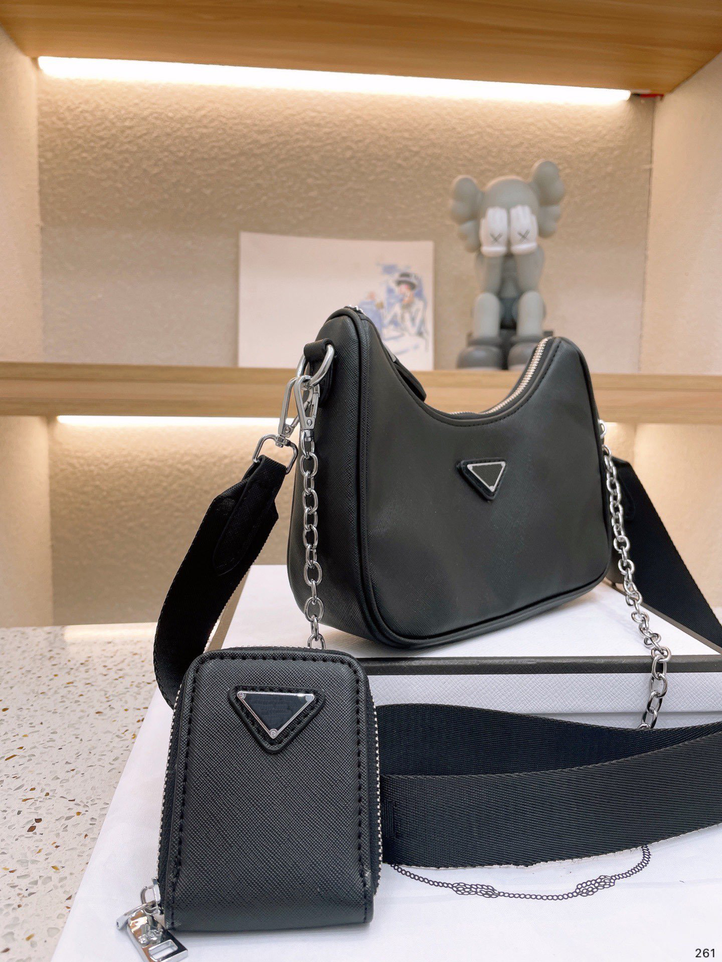 women's designers shoulder bag Luxury tote purse handbag message bags cluth top quality brand classic Genuine leather Crossbody flap Gift box Hobo With wallet, White
women's designers shoulder bag Luxury tote purse handbag message bags cluth top quality brand classic Genuine leather Crossbody flap Gift box Hobo With wallet, White