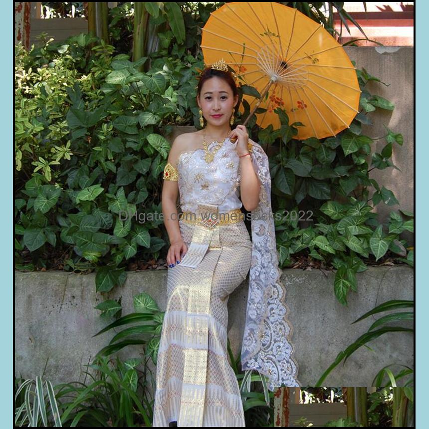 Ethnic Clothing Apparel Asian Minority Dai Princess Thailand Wedding Dress Bride White Sleeveless Single Shoder Shawl W Dhkbt
Ethnic Clothing Apparel Asian Minority Dai Princess Thailand Wedding Dress Bride White Sleeveless Single Shoder Shawl W Dhkbt