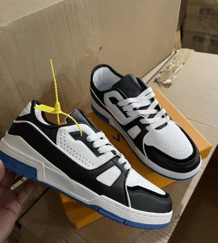 Mens Trainer Shoes Fashion Luxury Designer Men Low Cut Lace-Up Leather Casual Flats Comfortable Zapatos Sneakers 39-44
Mens Trainer Shoes Fashion Luxury Designer Men Low Cut Lace-Up Leather Casual Flats Comfortable Zapatos Sneakers 39-44