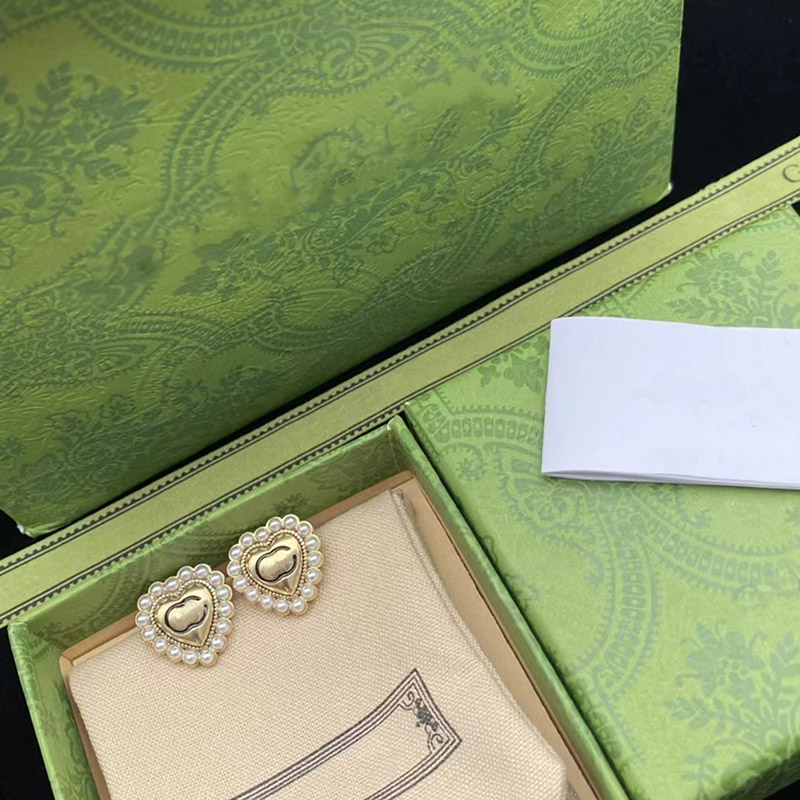Women Designers Pearl Earring Luxury Jewelry Love Shape Ear Stud Womens Fashion Brand Designer Hoops Studs Gold Hoop Earrings Letter G
Women Designers Pearl Earring Luxury Jewelry Love Shape Ear Stud Womens Fashion Brand Designer Hoops Studs Gold Hoop Earrings Letter G